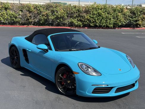 Used 2017 Porsche 718 Boxster S RWD image 21