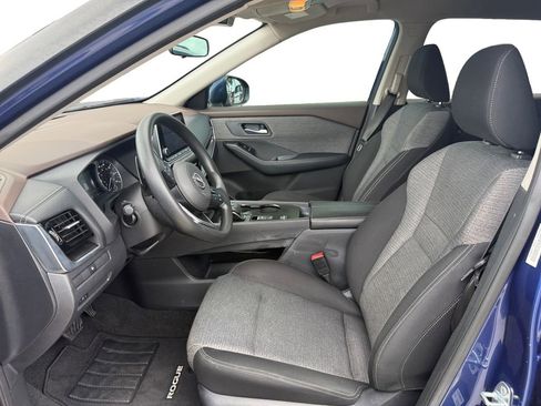 Used 2022 Nissan Rogue SV FWD image 10