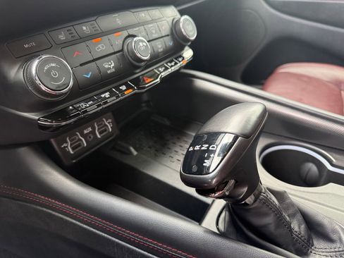 Used 2025 Dodge Durango GT AWD/4WD image 48