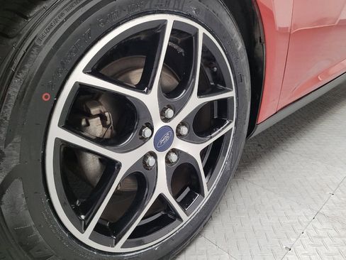 Used 2018 Ford Focus SEL FWD image 31