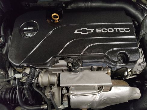 Used 2017 Chevrolet Cruze LS image 30