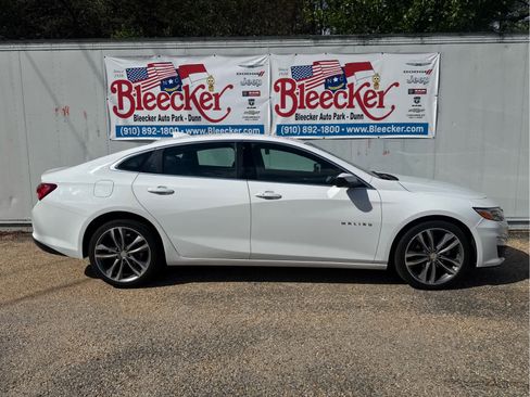 Used 2024 Chevrolet Malibu LT image 2