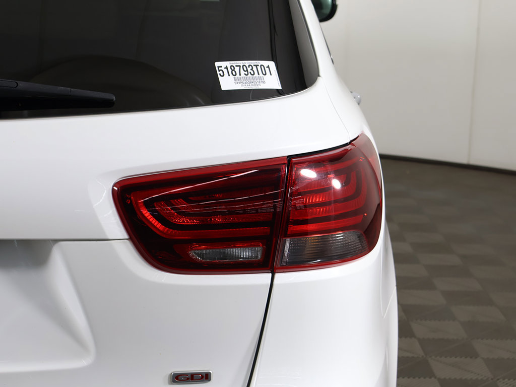 Used 2019 Kia Sorento FWD image 15