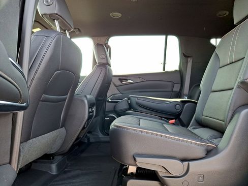 New 2026 Chevrolet Traverse High Country w/ LPO, Floor Liner Package FWD image 13