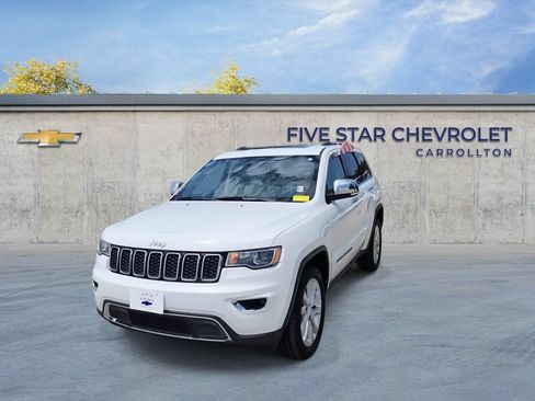 Used 2017 Jeep Grand Cherokee Limited w/ Trailer Tow Group IV AWD/4WD image 3