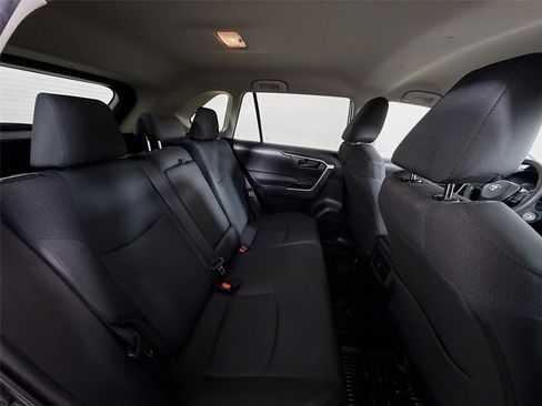 Used 2021 Toyota RAV4 LE image 25