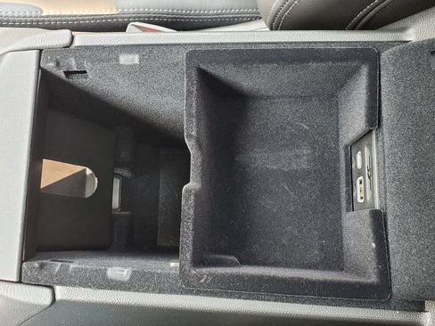 Used 2025 Cadillac XT5 Premium Luxury w/ LPO, Floor Liner Package AWD/4WD image 30