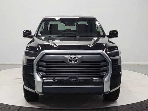 Used 2024 Toyota Tundra Limited AWD/4WD image 2