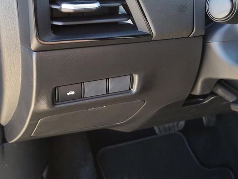 New 2026 Nissan Sentra SR w/ Floor Mat Package image 18