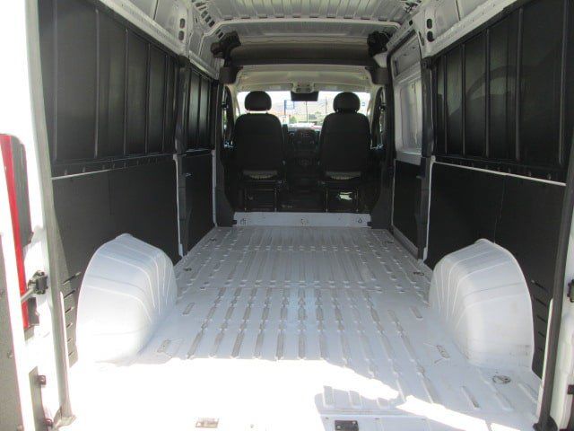 Used 2026 RAM ProMaster 2500 w/ Convenience Group FWD image 12