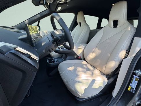 New 2026 BMW iX xDrive45 image 5