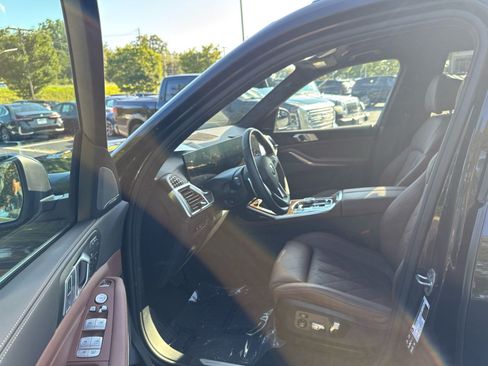 Used 2026 BMW X7 xDrive40i AWD/4WD image 16
