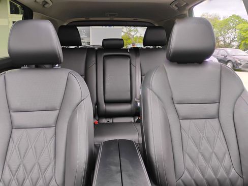 Used 2025 Nissan Rogue Platinum w/ Platinum Premium Package FWD image 51