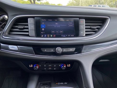 Used 2023 Buick Enclave Essence AWD/4WD image 19