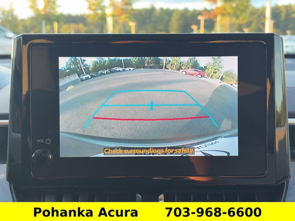 Used 2023 Toyota Corolla Cross LE AWD/4WD image 15