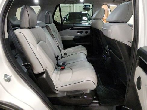 Certified 2023 Honda Pilot Elite image 33