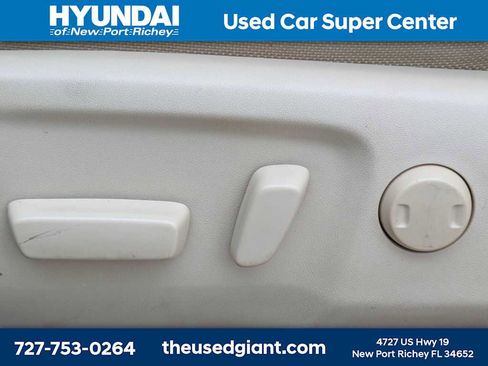 Used 2015 Toyota Camry LE FWD image 20