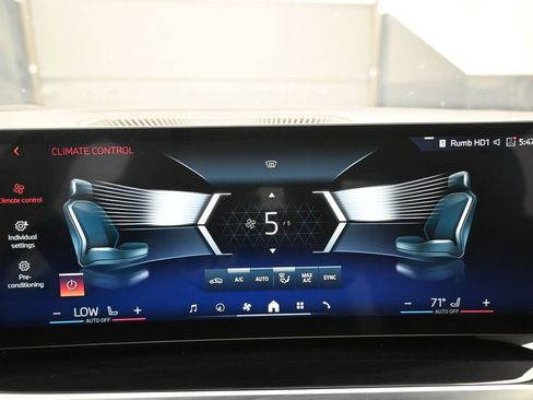 Used 2024 BMW i4 eDrive40 w/ Premium Package RWD image 18