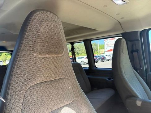 Used 2016 Chevrolet Express 3500 LT w/ LT Preferred Equipment Group RWD image 25