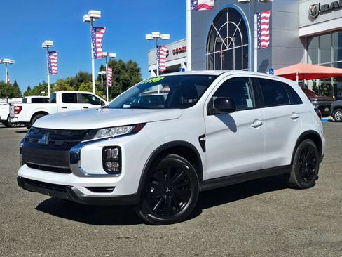 Used 2024 Mitsubishi Outlander Sport LE AWD/4WD image 3