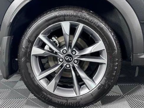 Certified 2025 INFINITI QX60 Luxe FWD image 10