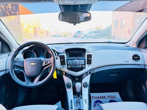 Used 2015 Chevrolet Cruze LS image 13