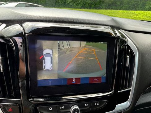 Used 2019 Chevrolet Traverse Premier w/ Redline Edition FWD image 14