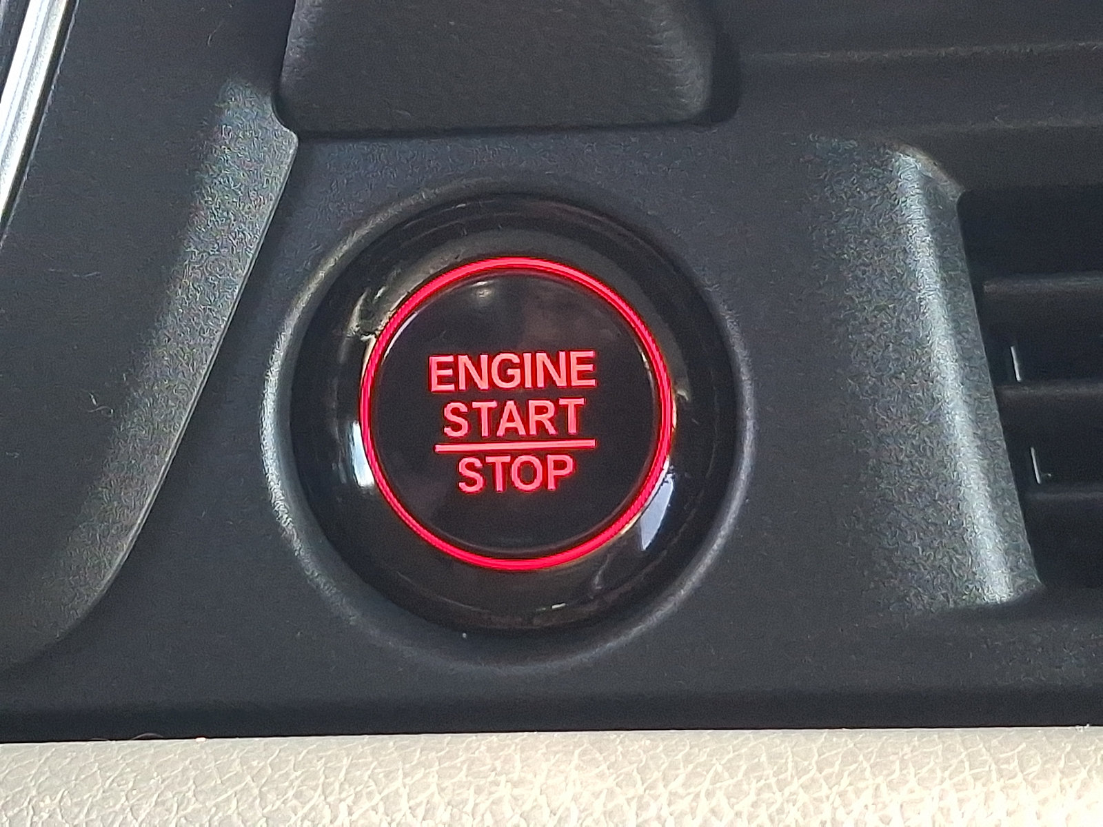 Used 2025 Honda Pilot EX-L image 22