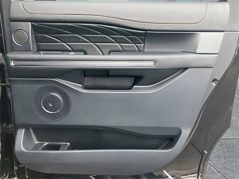 Used 2020 Ford Expedition Max Platinum image 50