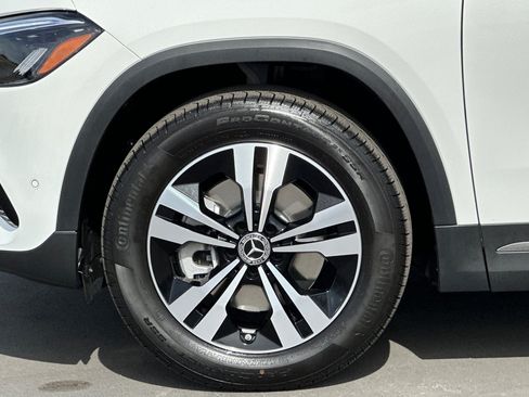 New 2026 Mercedes-Benz GLA 250 4MATIC image 25