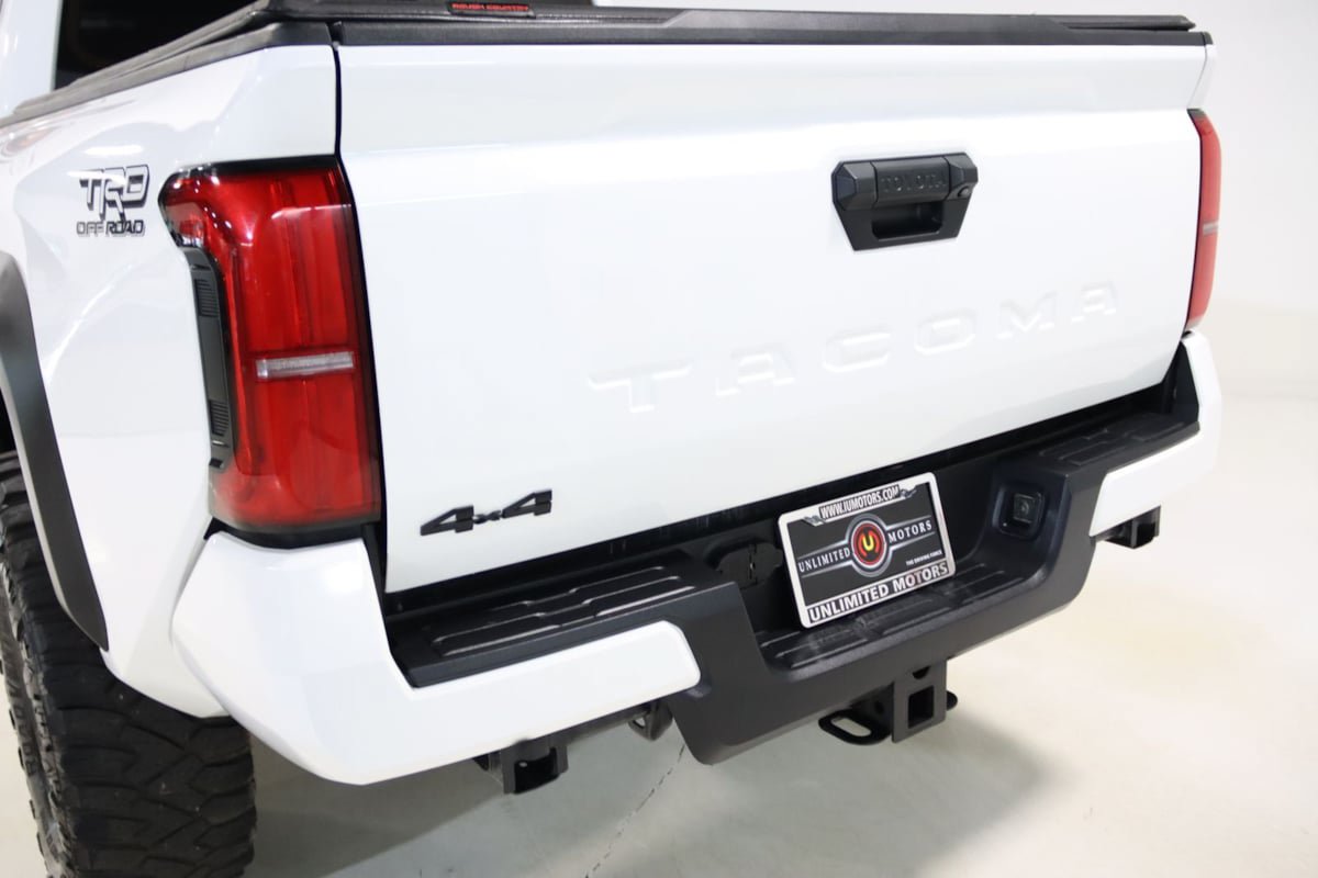 Used 2024 Toyota Tacoma TRD Off-Road AWD/4WD image 26