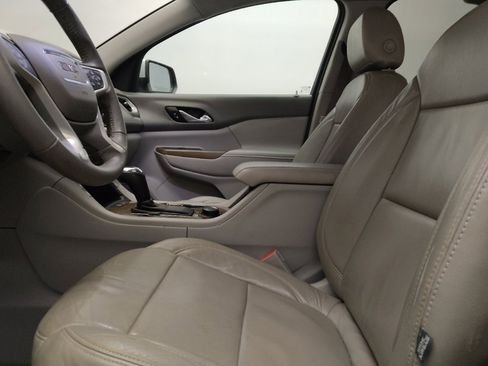 Used 2018 GMC Acadia SLE w/ Driver Alert Package I image 17