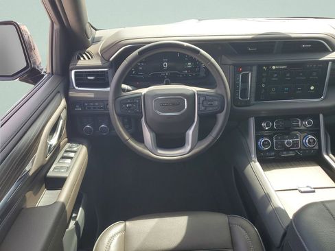 Certified 2024 GMC Yukon Denali w/ Denali Reserve Package AWD/4WD image 15