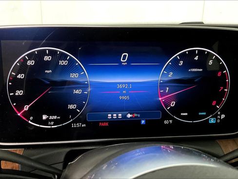 Used 2025 Mercedes-Benz C 300 4MATIC Sedan image 25