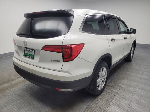 Used 2016 Honda Pilot LX image 9