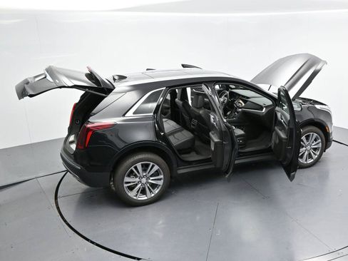 Certified 2025 Cadillac XT5 Premium Luxury FWD image 42