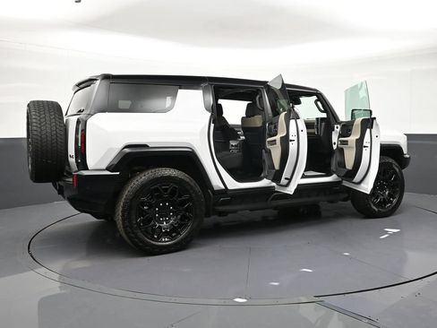 Used 2026 GMC Hummer EV SUV AWD/4WD image 33