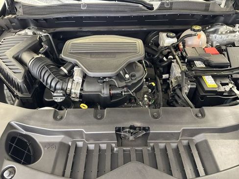 Used 2023 Chevrolet Blazer LT image 27