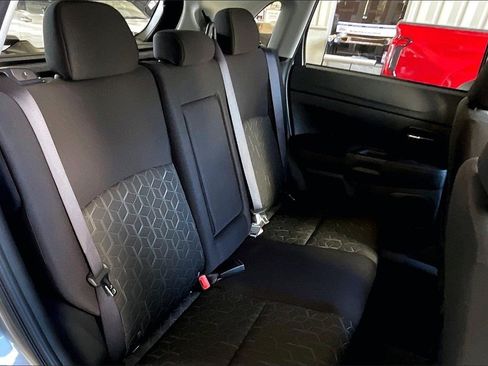 Used 2025 Mitsubishi Outlander Sport ES image 16