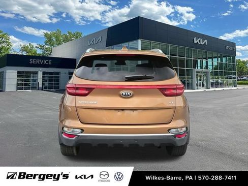 Used 2020 Kia Sportage EX AWD/4WD image 9