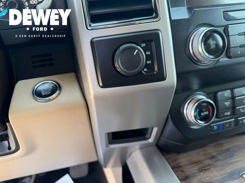 Used 2019 Ford F150 Lariat w/ Equipment Group 502A Luxury AWD/4WD image 16