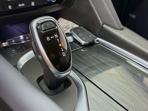 Used 2021 Buick Enclave Essence w/ Sport Touring Edition image 20