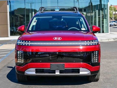 New 2026 Hyundai Ioniq 9 Limited AWD/4WD image 2