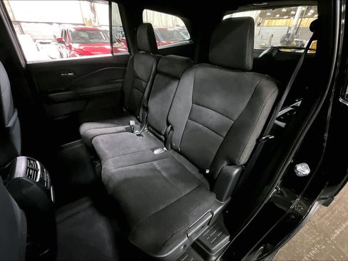 Used 2022 Honda Pilot Sport image 21