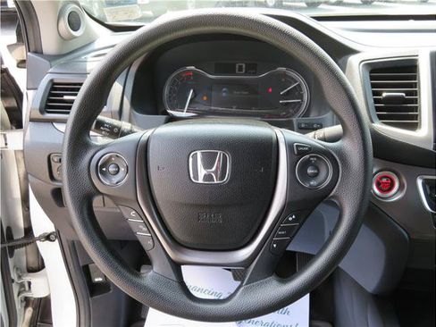 Used 2019 Honda Ridgeline Sport image 11