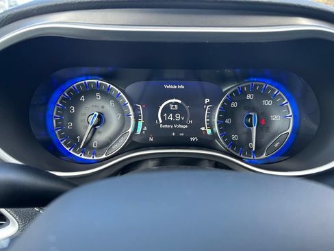New 2026 Chrysler Pacifica Select w/ S Appearance Package FWD image 11