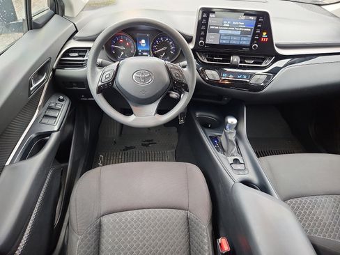 Used 2021 Toyota C-HR LE image 12