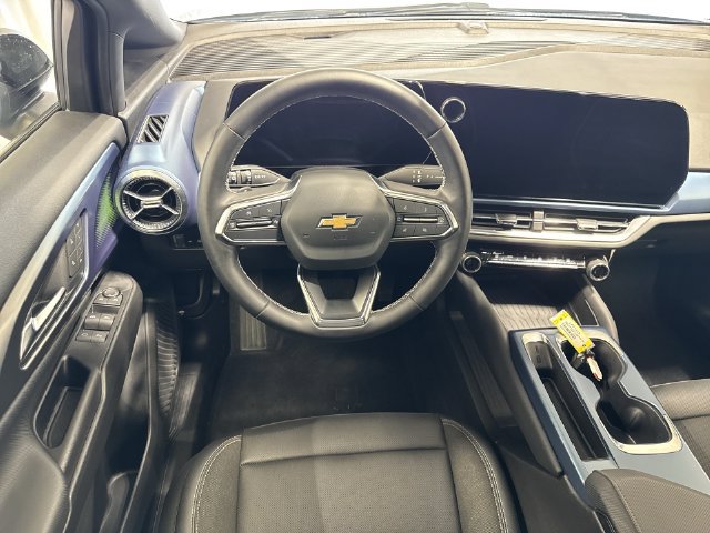 Used 2024 Chevrolet Equinox EV LT AWD/4WD image 14