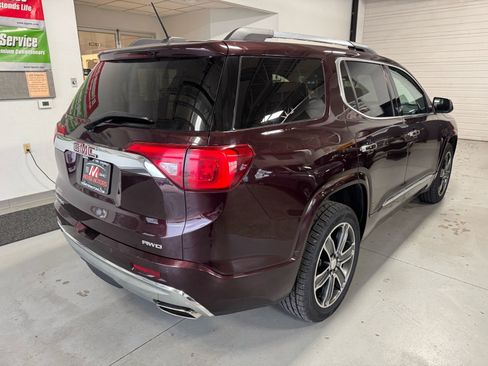 Used 2017 GMC Acadia Denali w/ Technology Package AWD/4WD image 5