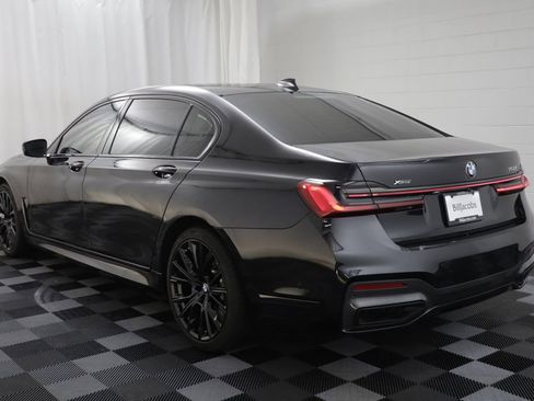 Certified 2022 BMW 750i xDrive w/ Autobahn Package AWD/4WD image 16